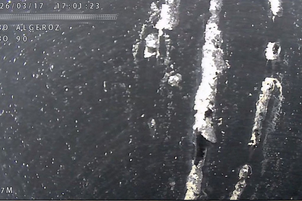 Revestimento de tubos de queda pluvial